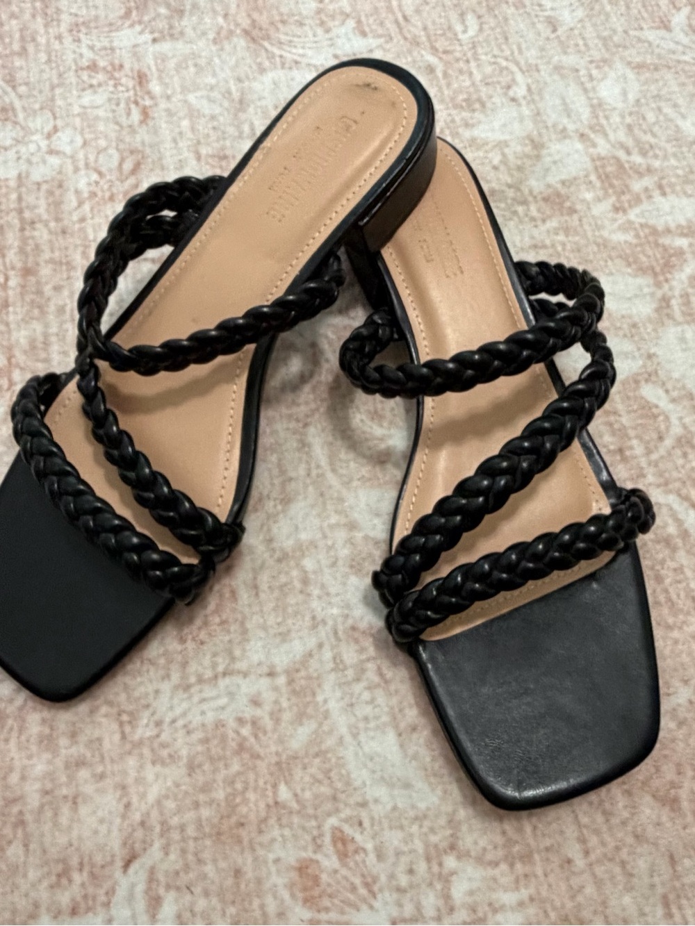 Cushionaire Newton Black Braided Strap Slide Sandals Size 9 - Picture 2 of 8